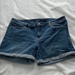 Lucky Brand Women's Rolled Hem Blue Jean Shorts